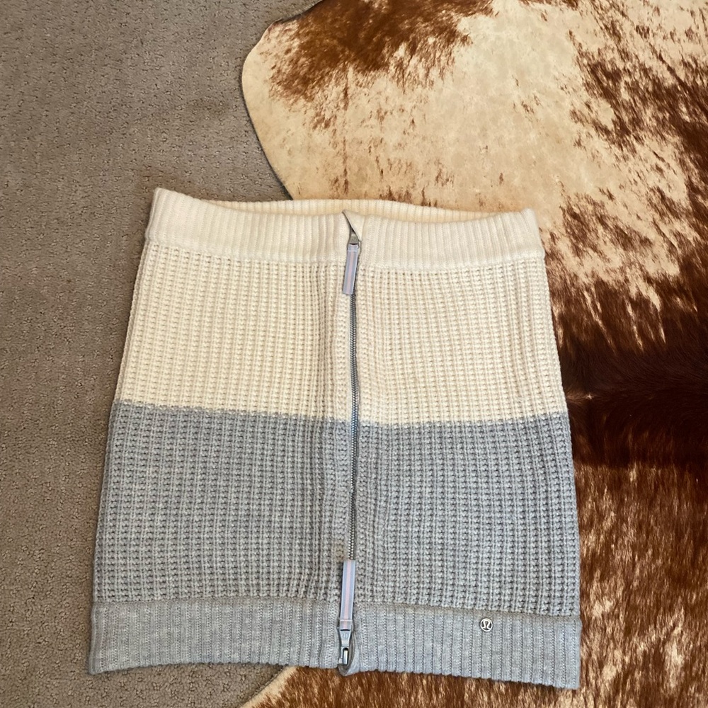 Lululemon Athletica wool scarf